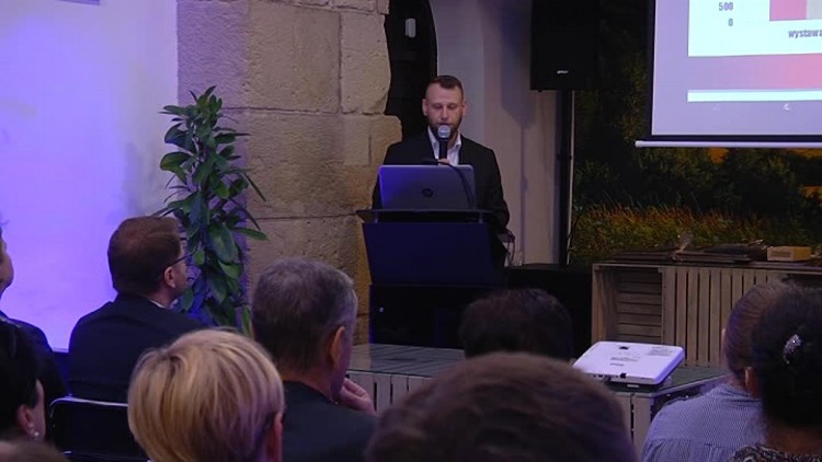 podsumowanie_sezonu_turystycznego.mp4